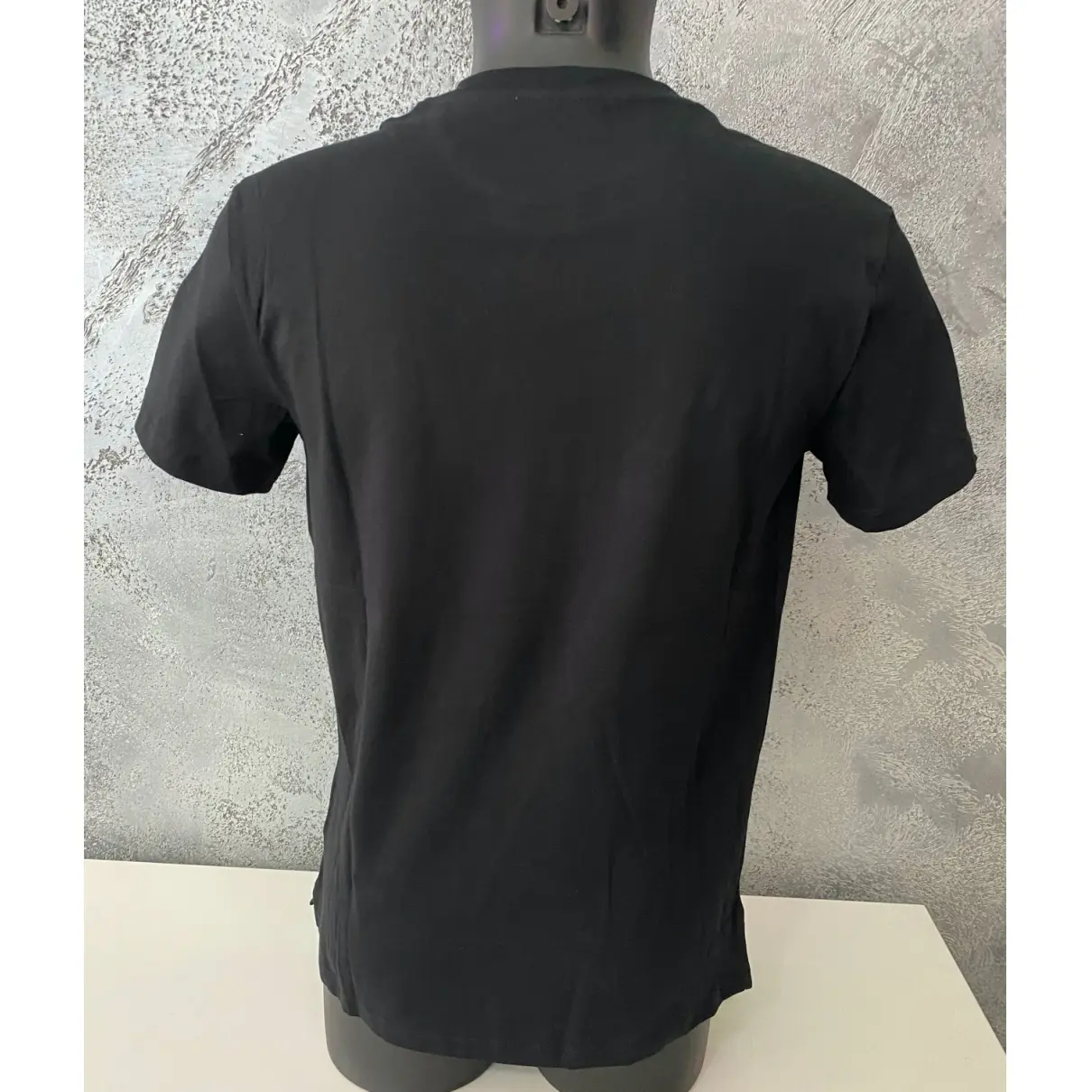 Buy Valentino Garavani Black Cotton T-shirt online