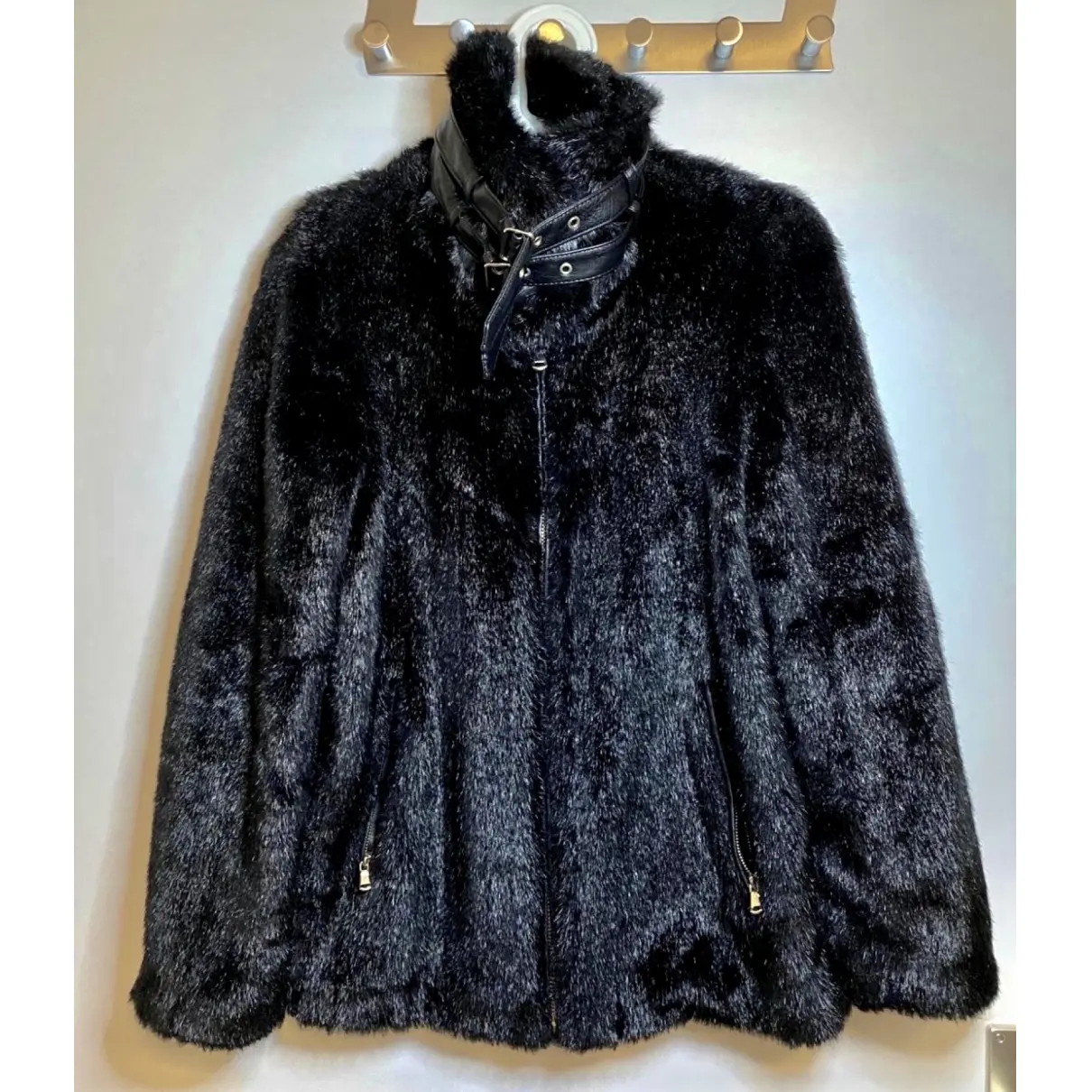 Faux fur coat Zara