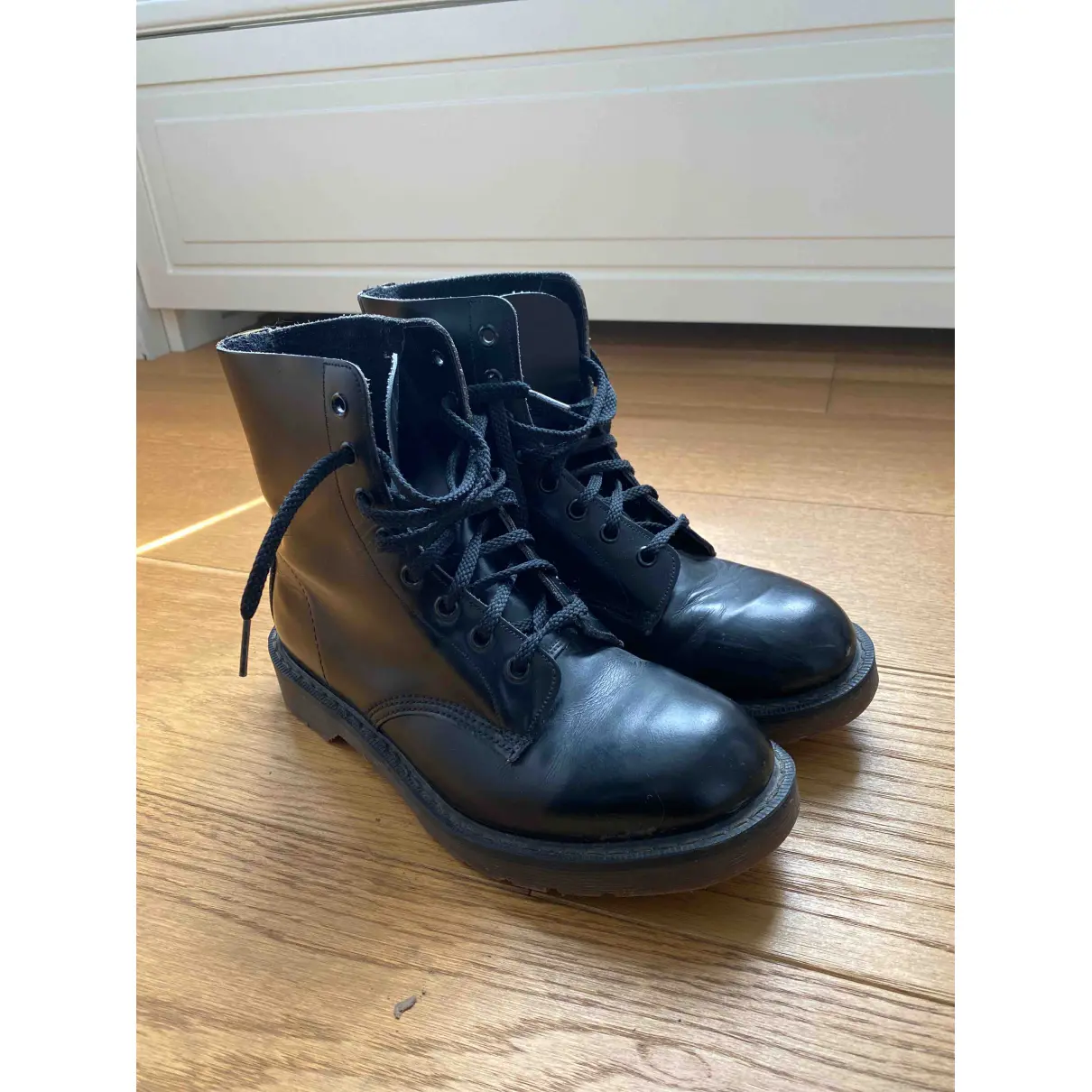 Buy Dr. Martens 1460 Pascal (8 eye) leather biker boots online - Vintage