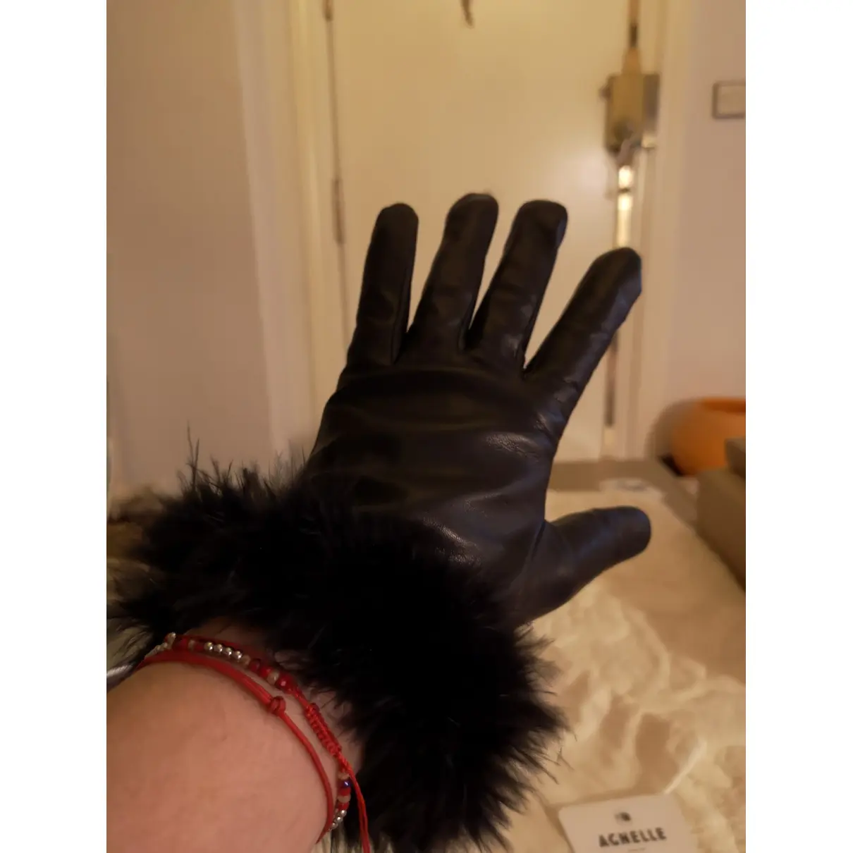 Luxury Agnelle Gloves Women