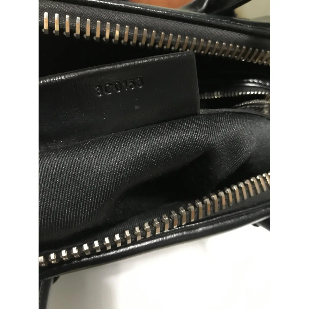 Buy Givenchy Antigona leather handbag online