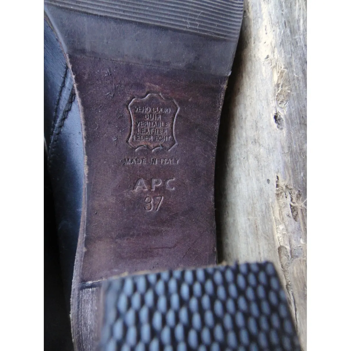 Leather boots APC