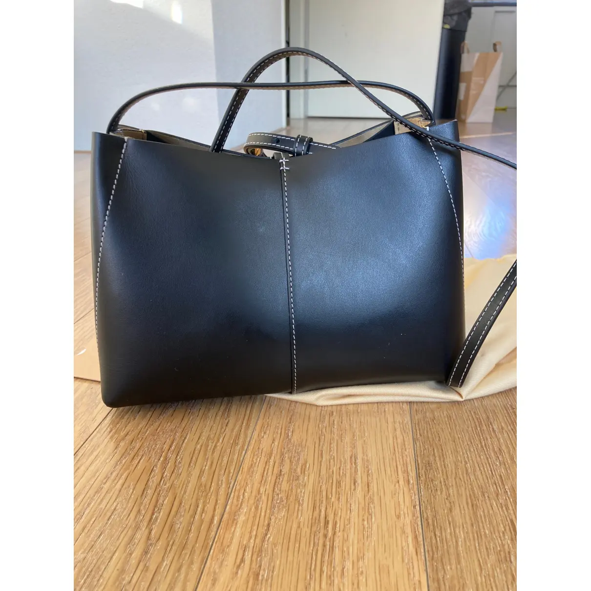 Buy Wandler Ava Tote Medium leather handbag online