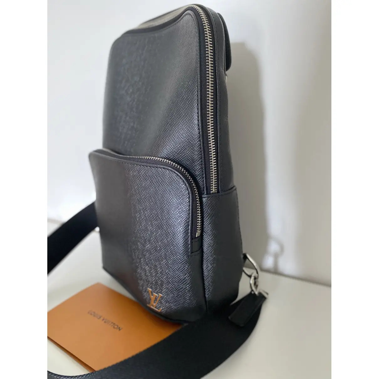 Avenue sling leather bag Louis Vuitton