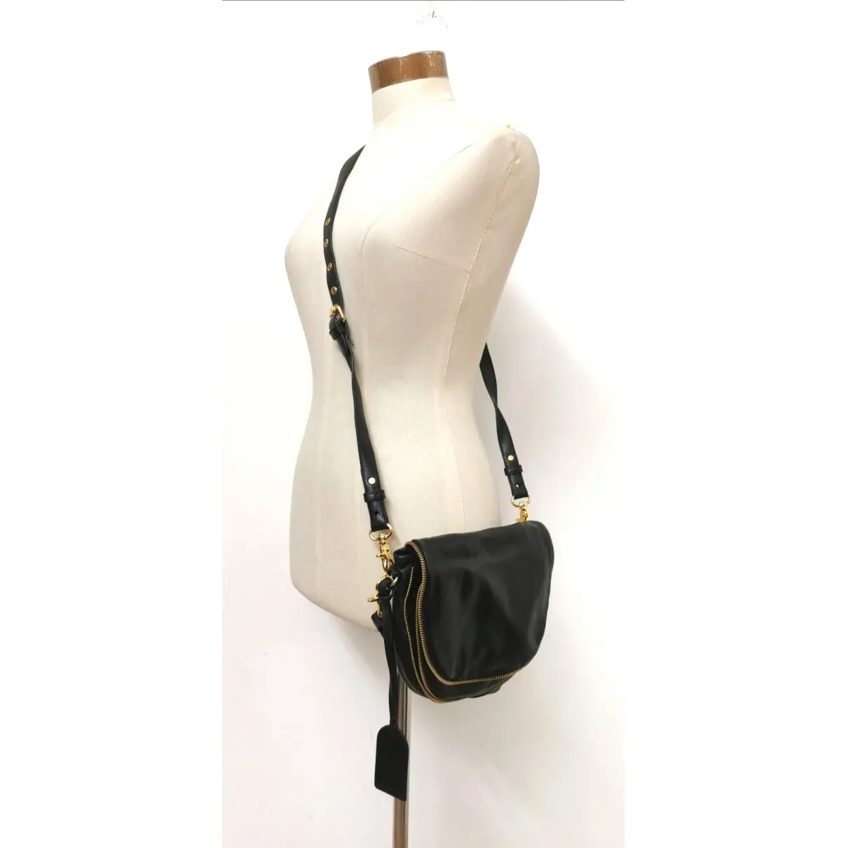 Leather handbag Badgley Mischka