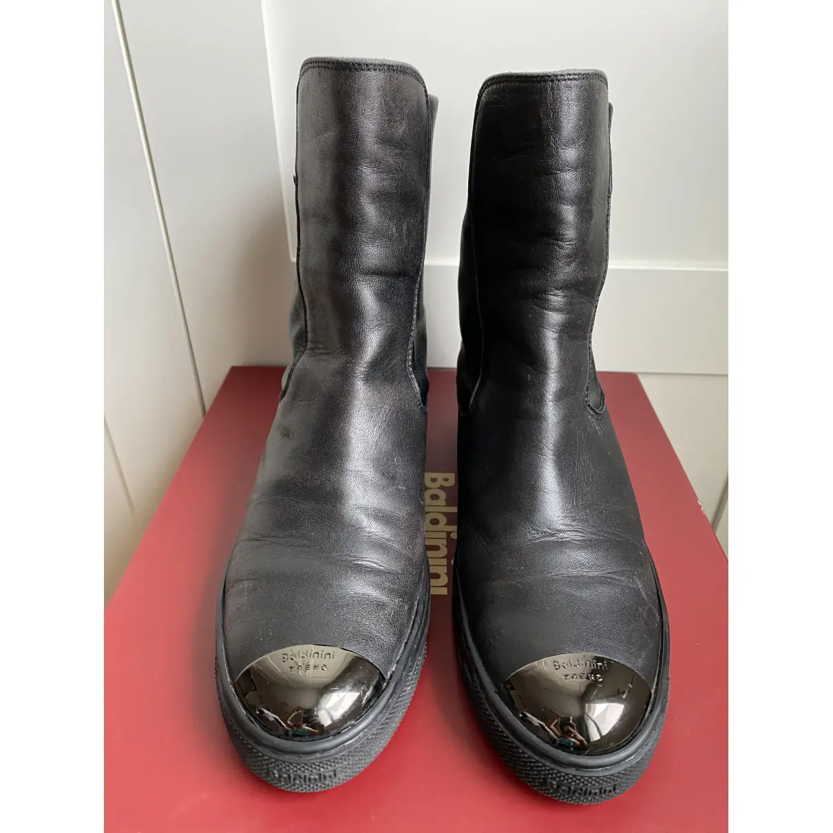 Leather ankle boots Baldinini