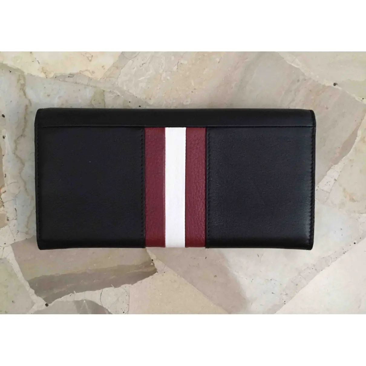 Buy Bally Leather wallet online