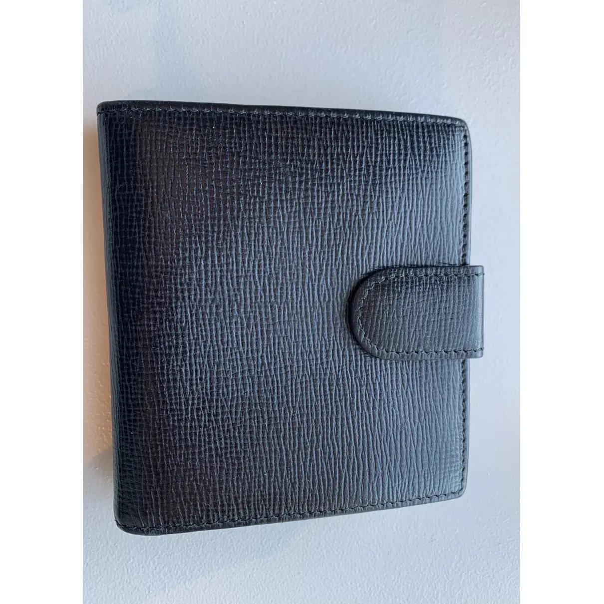 Buy Bally Leather wallet online