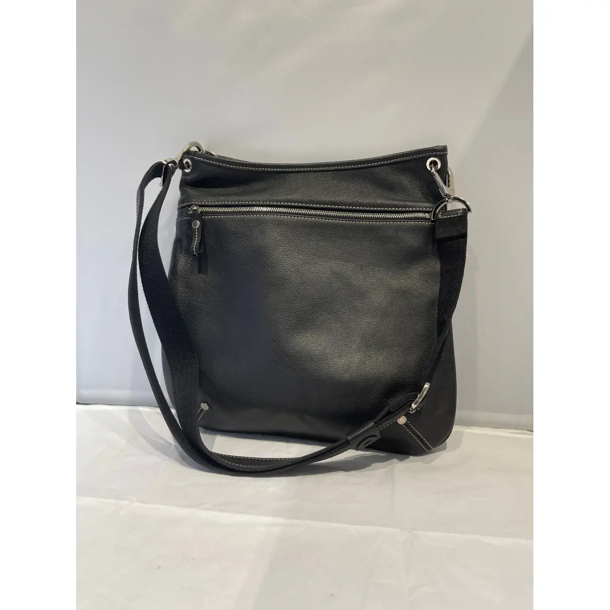 Buy Longchamp Balzane leather handbag online