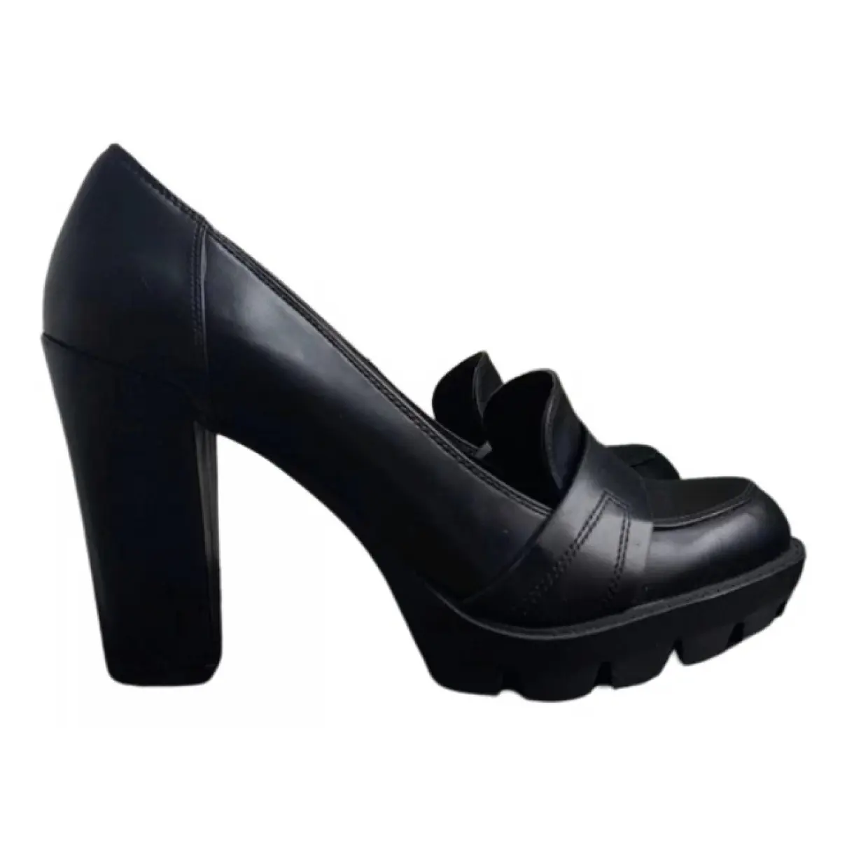 Leather heels BATA