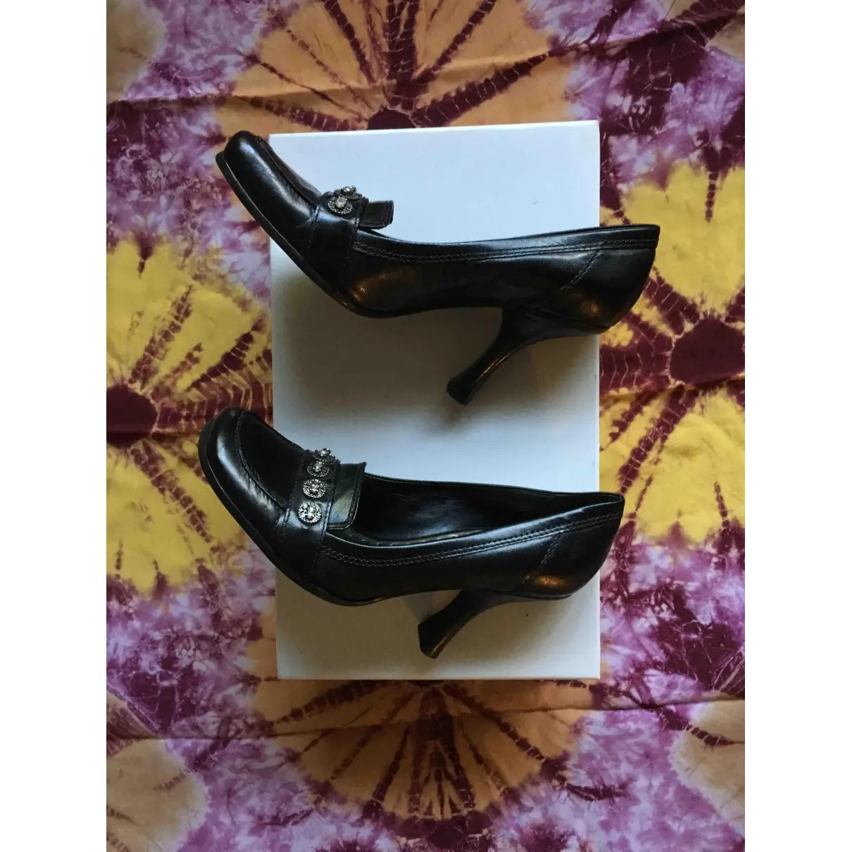 Bcbg Max Azria Leather heels for sale