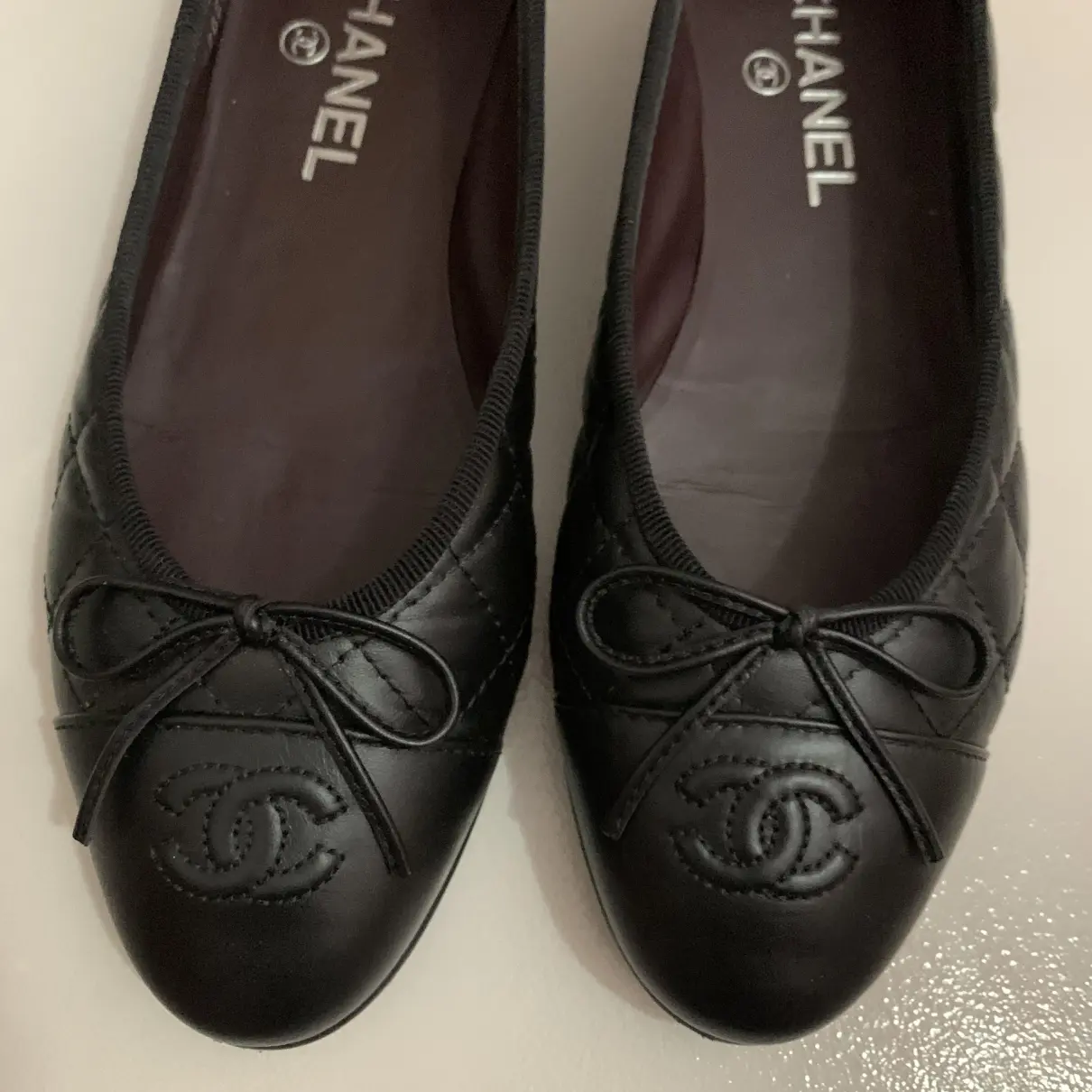 Leather ballet flats Chanel