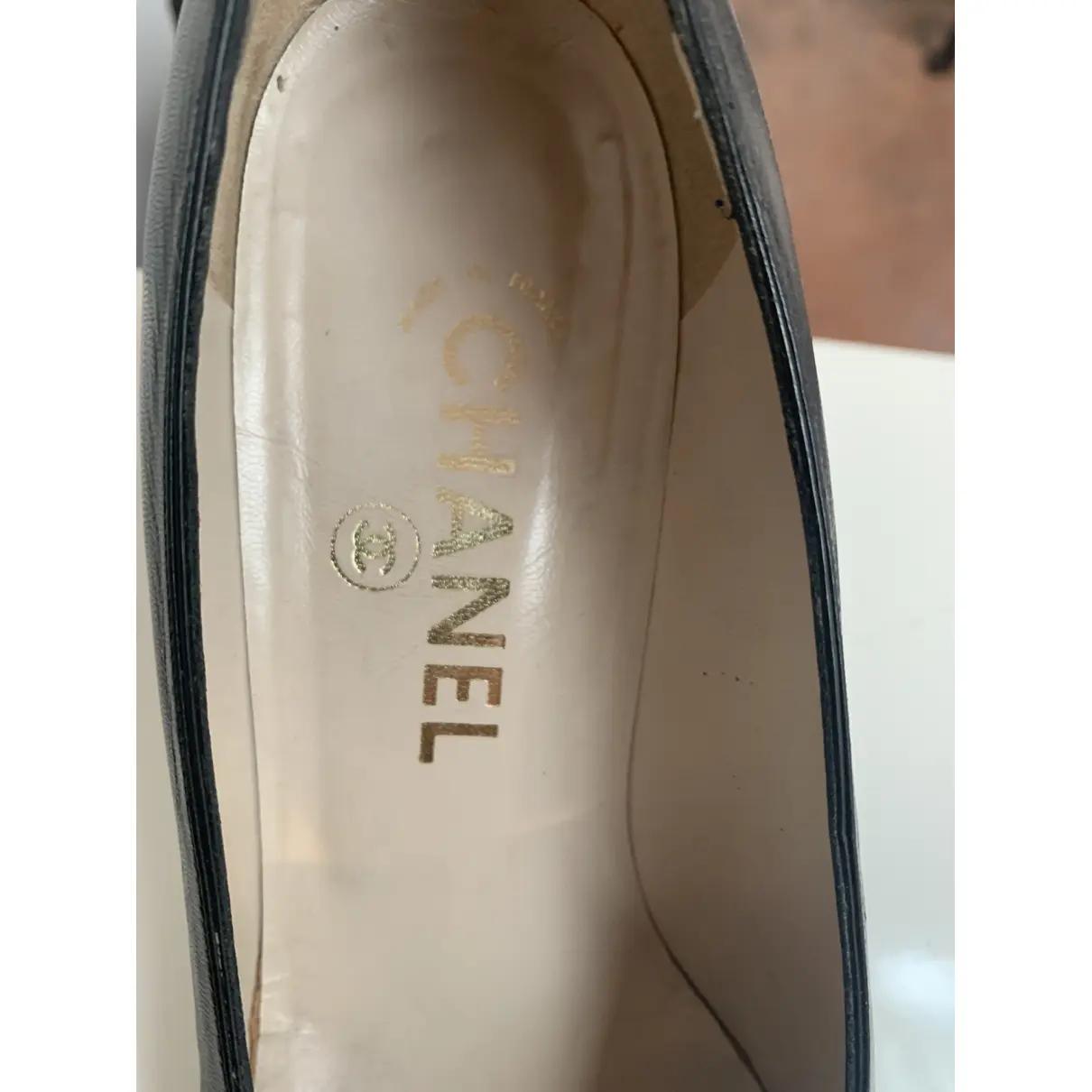 Buy Chanel Leather heels online - Vintage