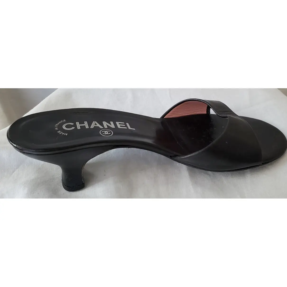 Buy Chanel Leather sandal online - Vintage