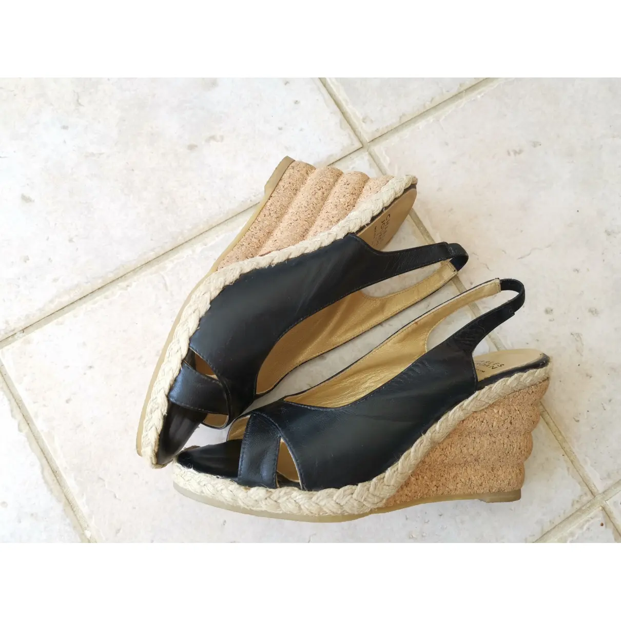 Buy Charles Jourdan Leather sandal online
