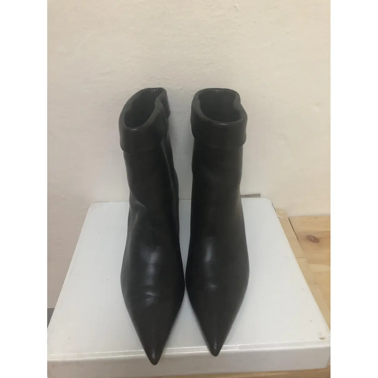 Charlotte leather ankle boots Saint Laurent