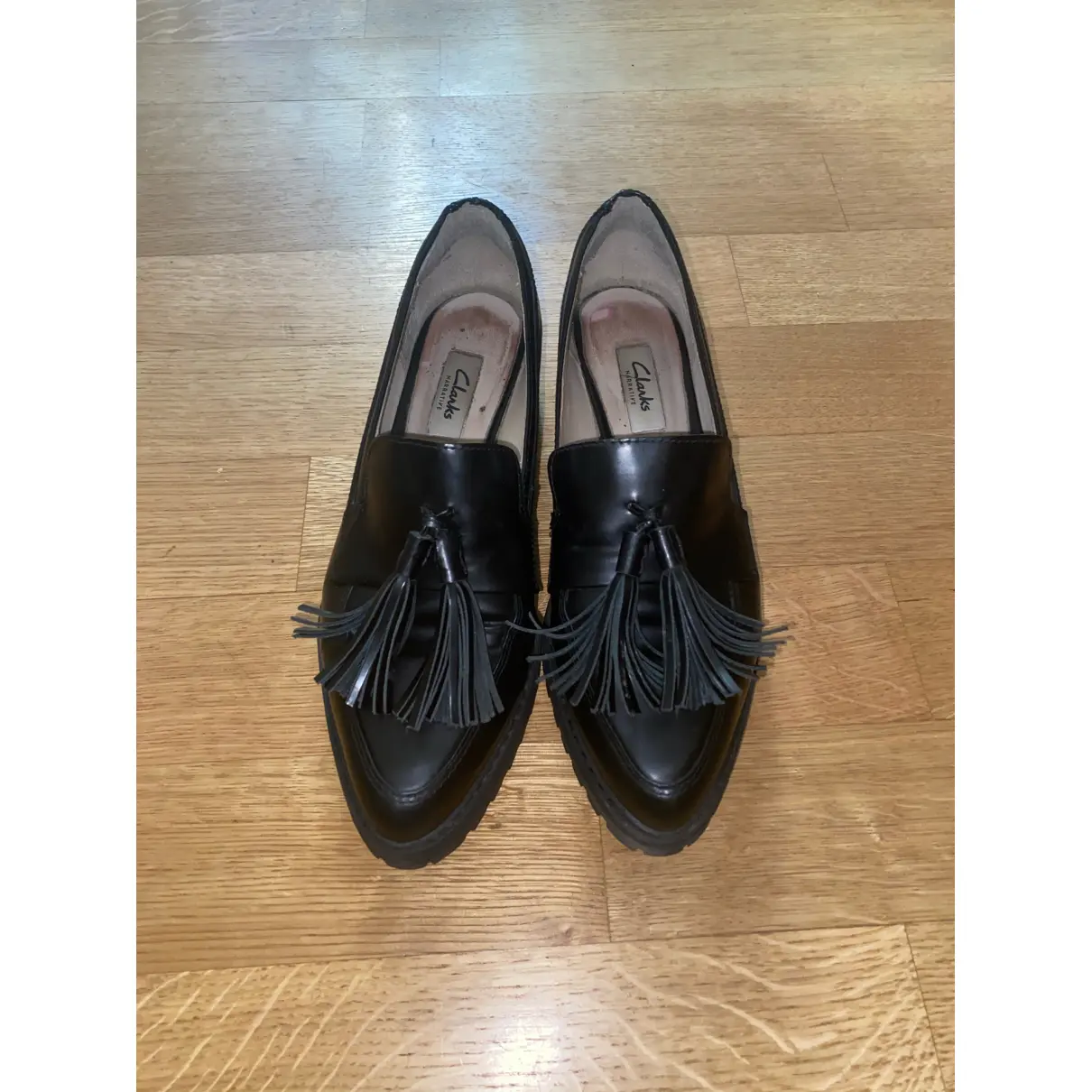 Buy Clarks Leather flats online
