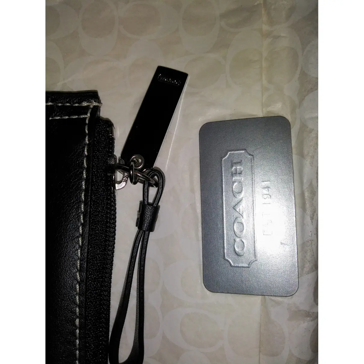 Buy Coach Leather card wallet online - Vintage