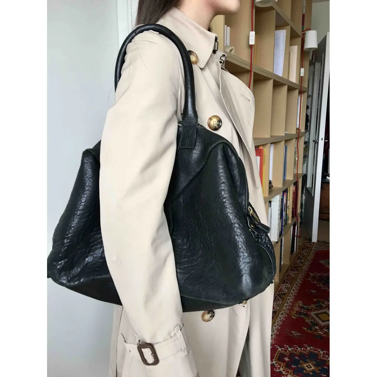 Easy leather handbag Yves Saint Laurent