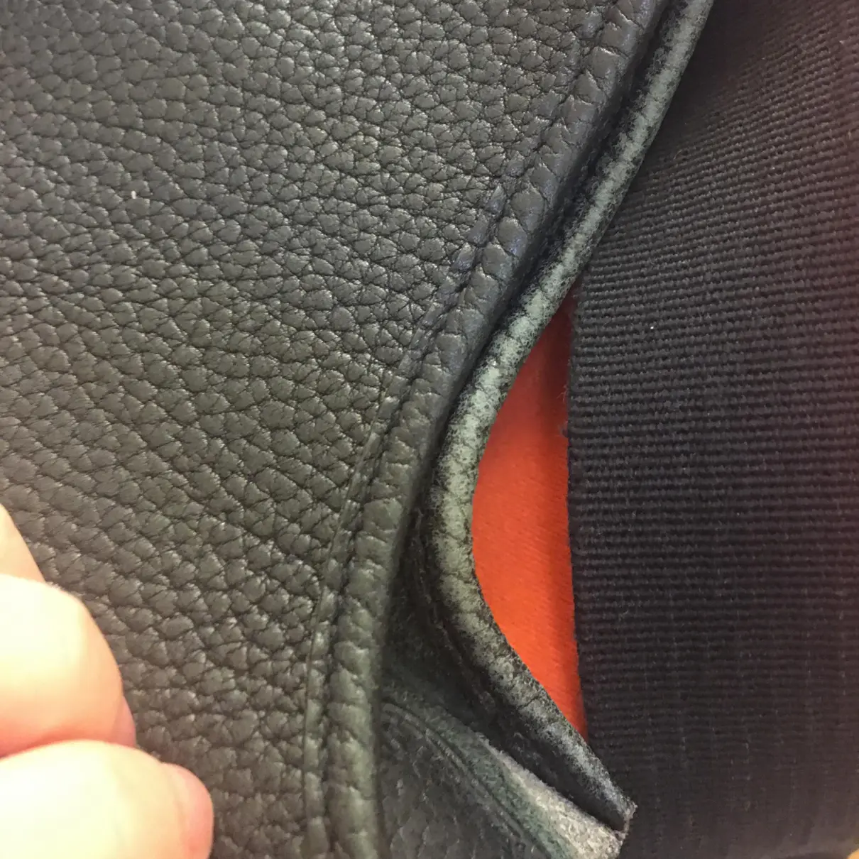 Buy Hermès Evelyne leather handbag online
