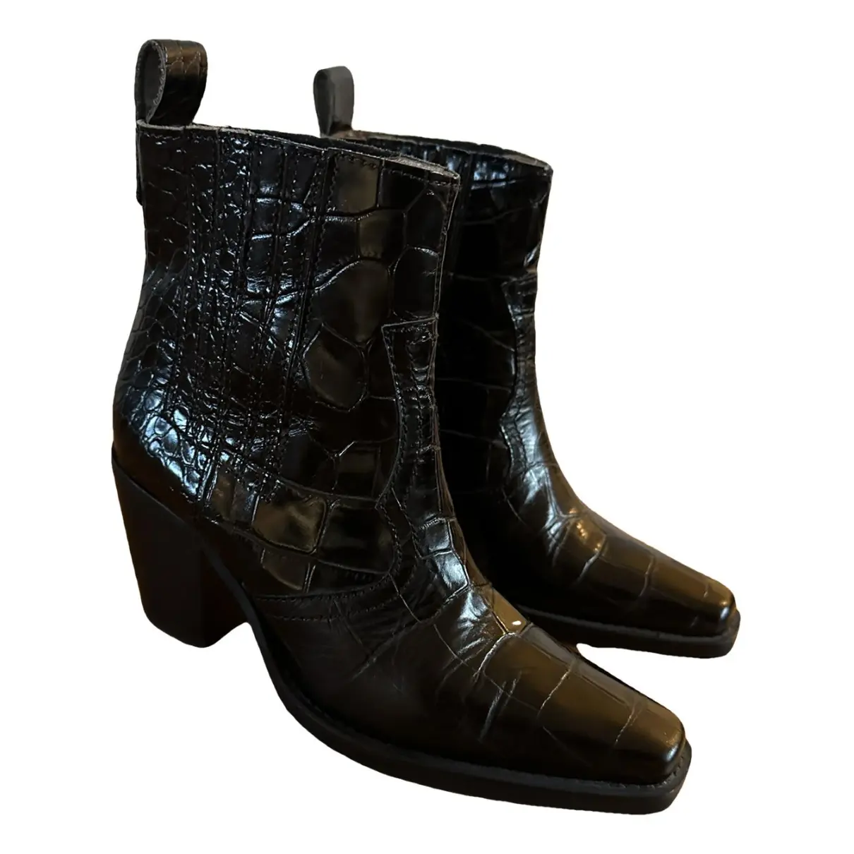 Fall Winter 2019 leather western boots