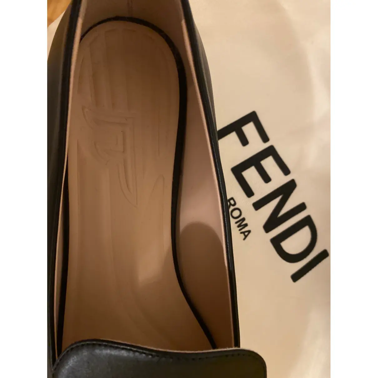 Leather flats Fendi