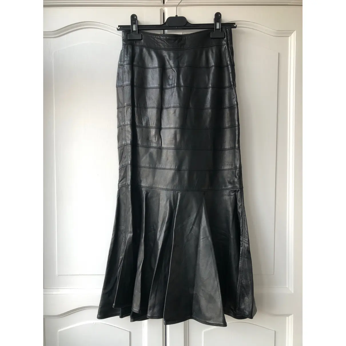 Buy Gianni Versace Leather mid-length skirt online - Vintage