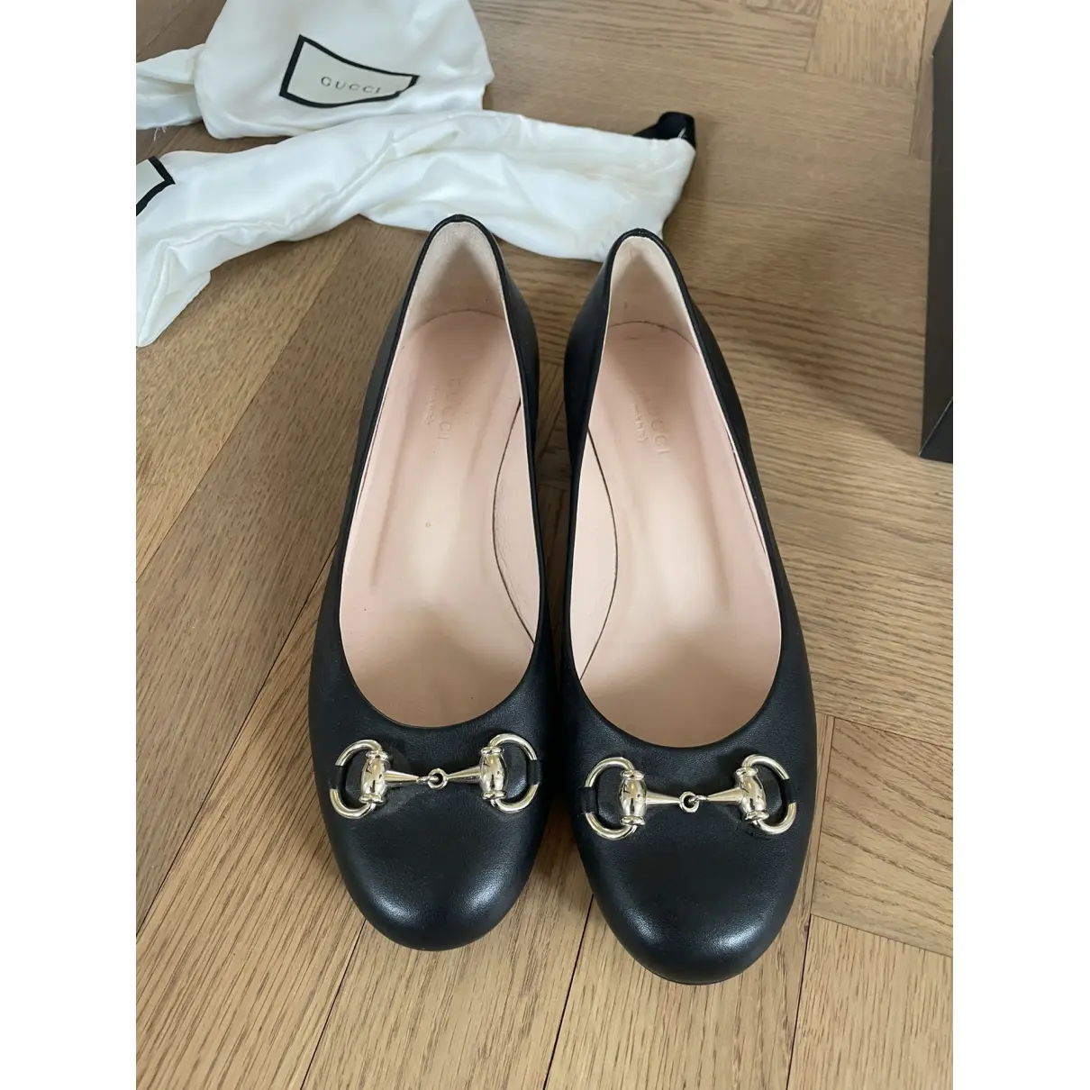 Buy Gucci Leather ballet flats online