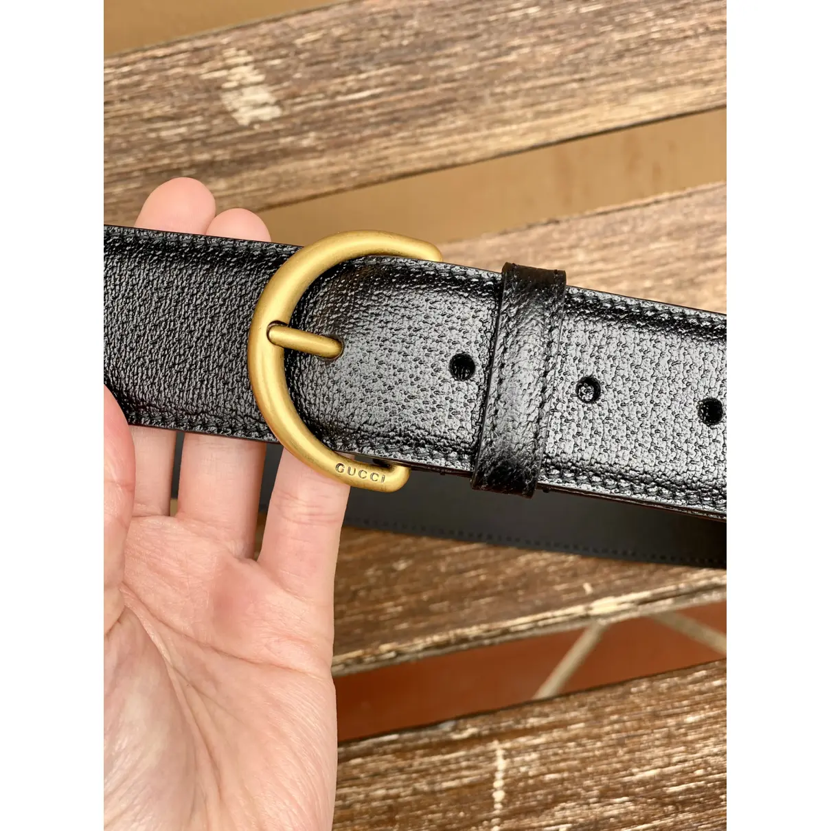 Buy Gucci Leather belt online