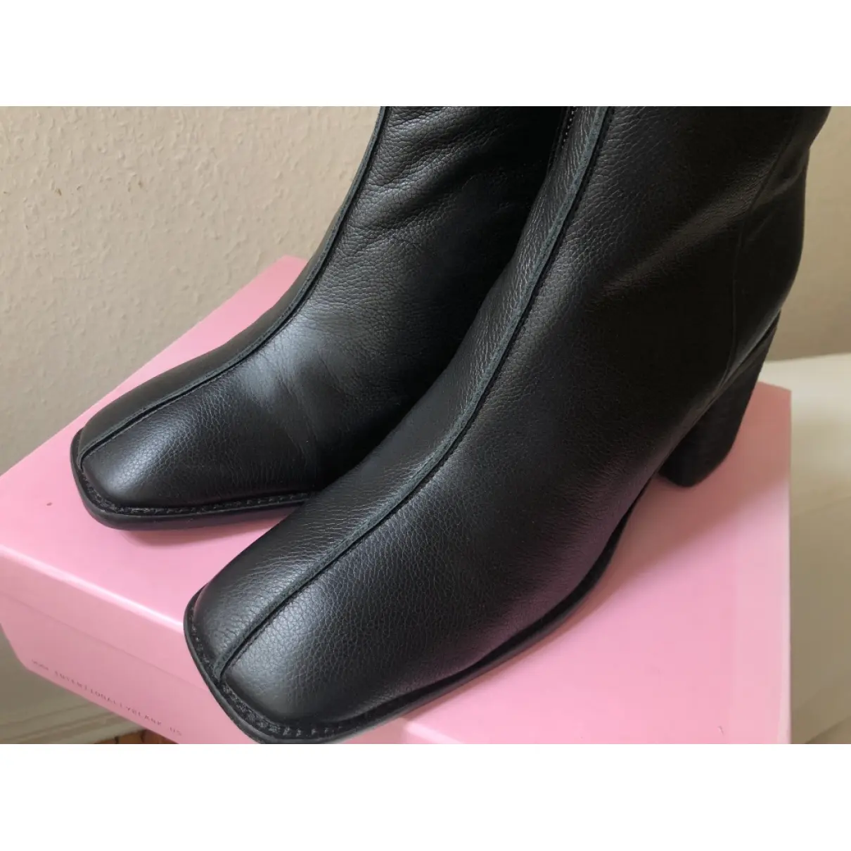 Leather ankle boots Intentionally Blank