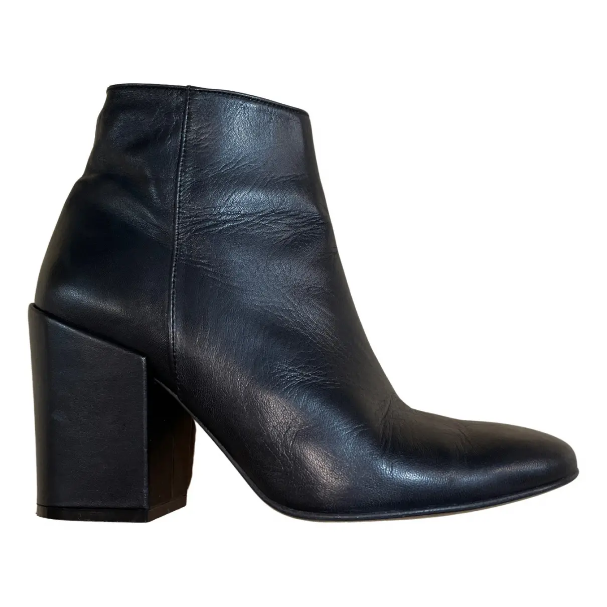 Leather ankle boots Intrend