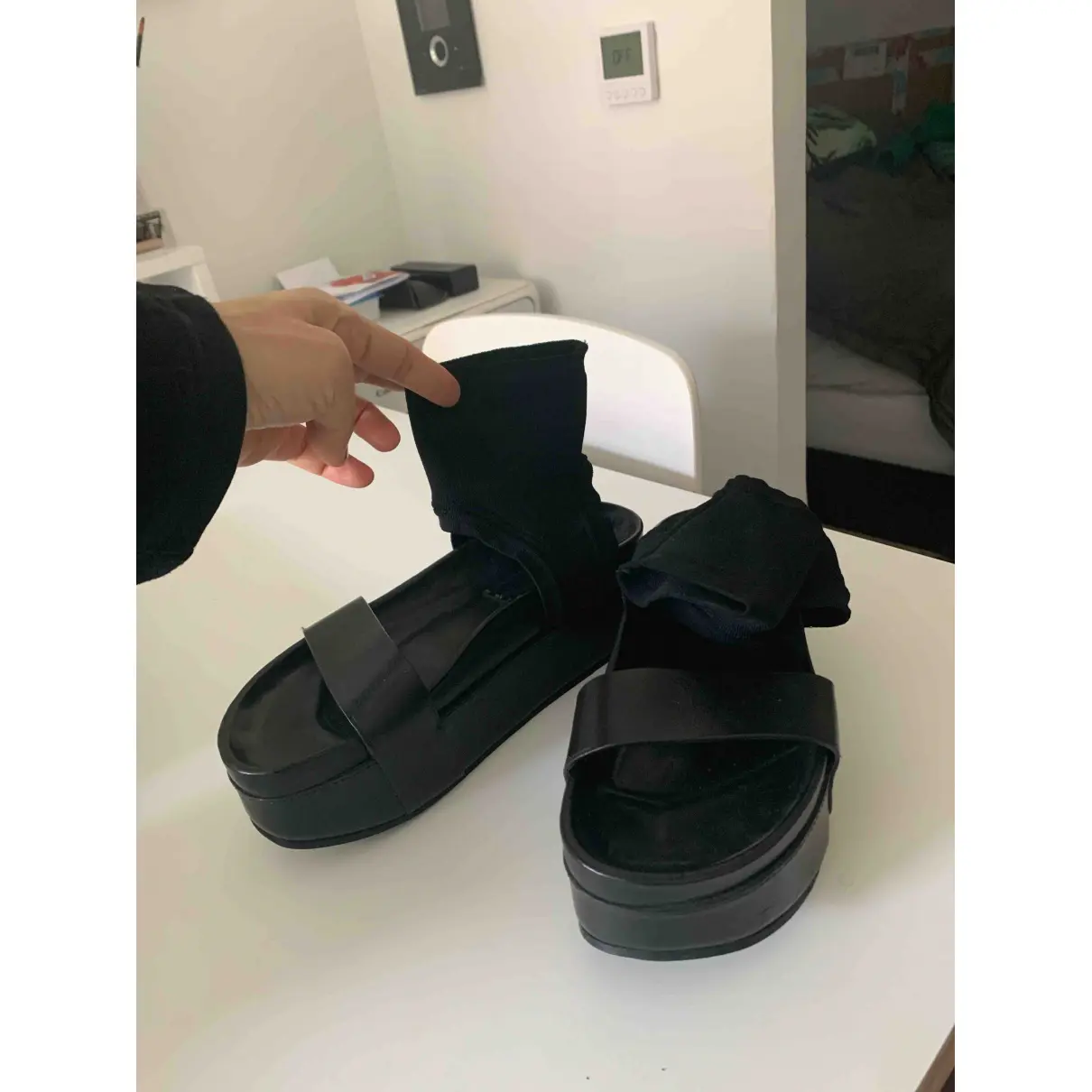 Buy Isabel Benenato Leather sandal online