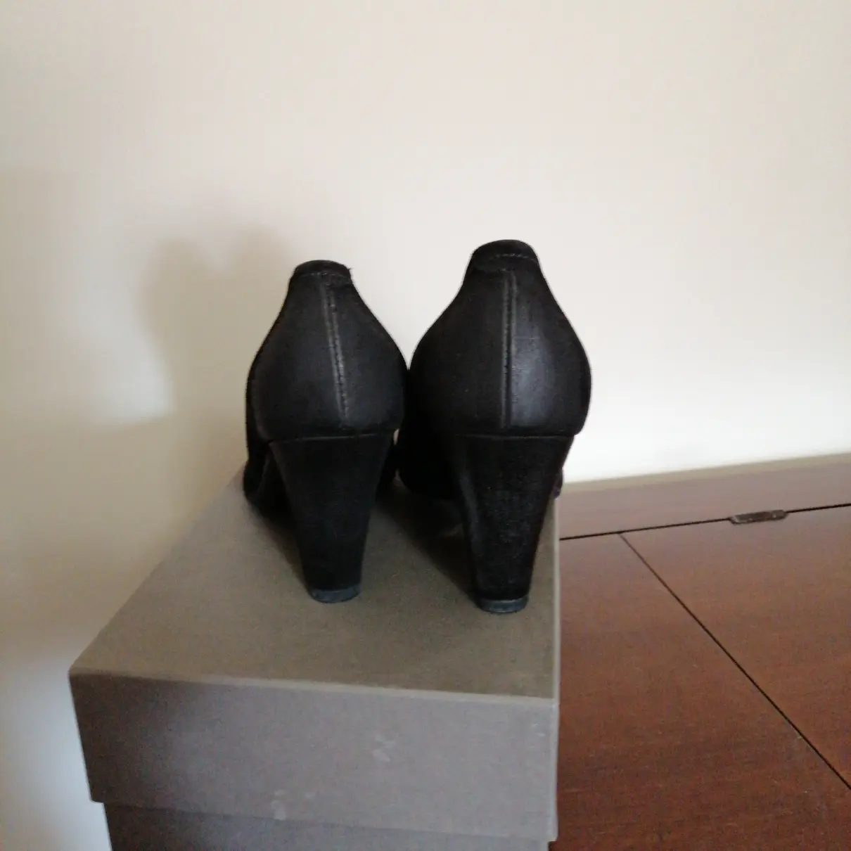 Buy Janet & Janet Leather heels online