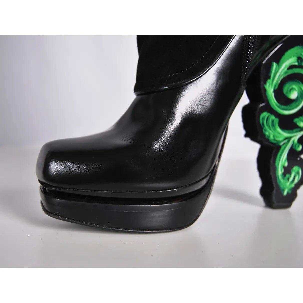 Buy Jonathan Saunders Leather boots online