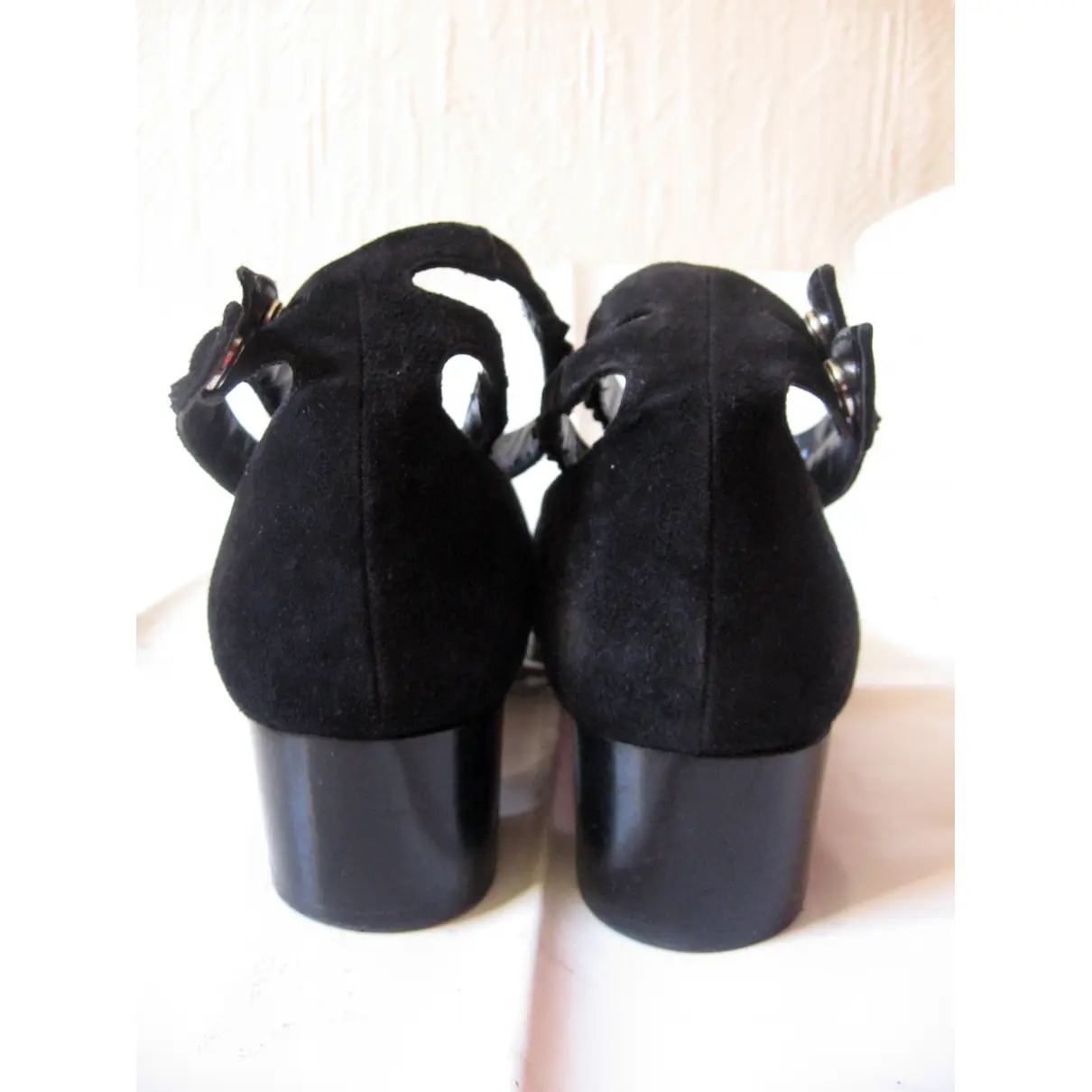 Buy Karine Arabian Leather heels online