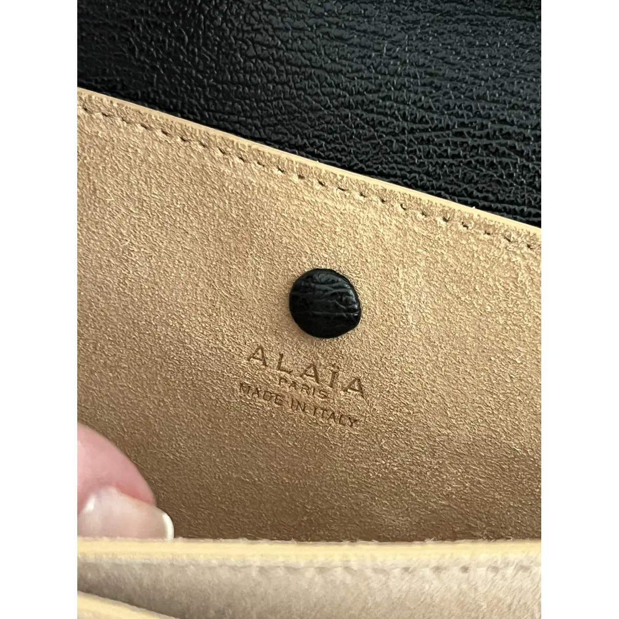 Buy Alaïa Le Papa leather crossbody bag online