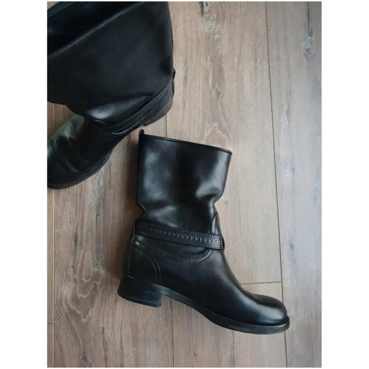 Leather ankle boots Louis Vuitton