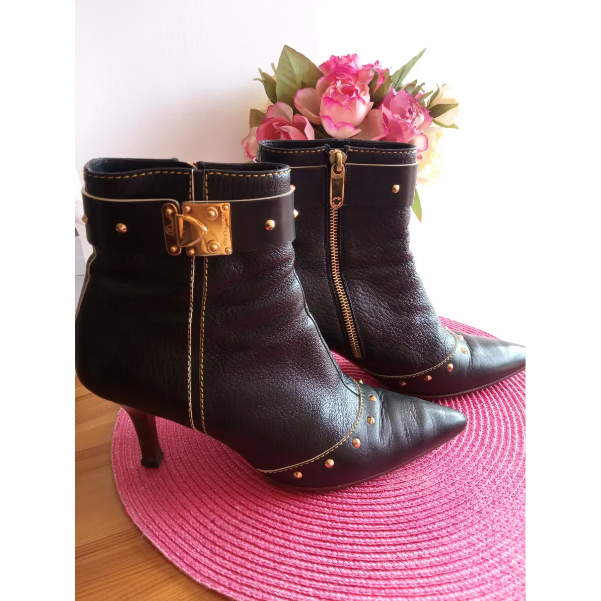 Buy Louis Vuitton Leather ankle boots online - Vintage