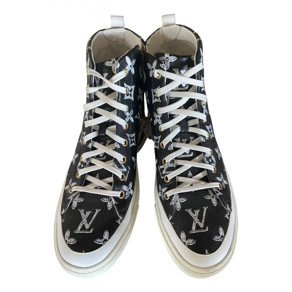 Leather trainers Louis Vuitton