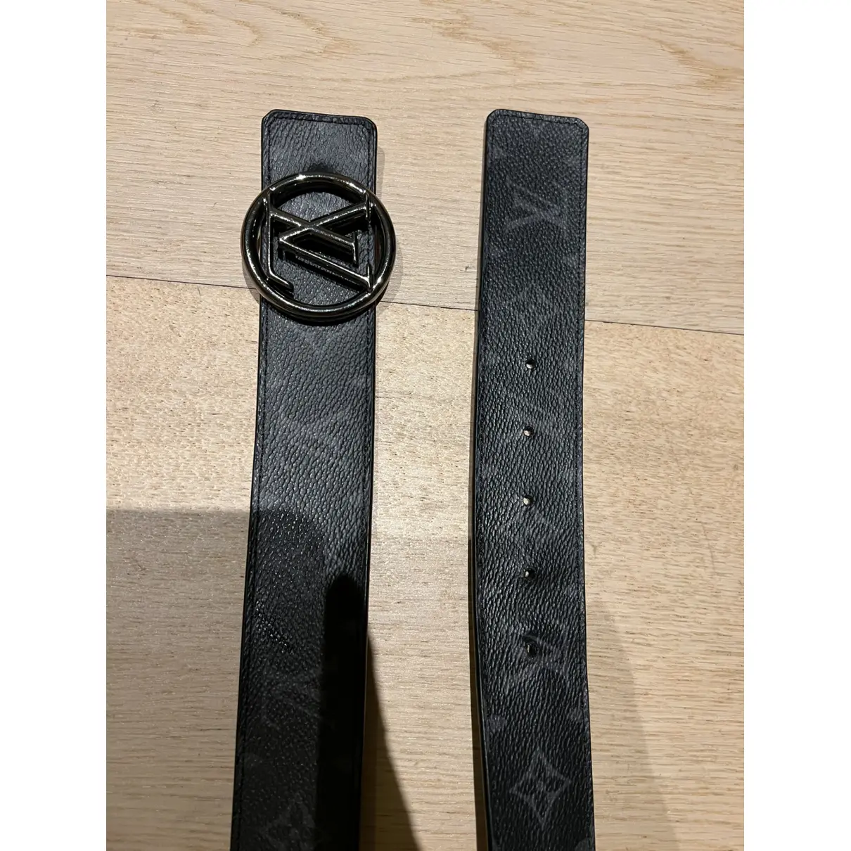 LV Circle leather belt Louis Vuitton