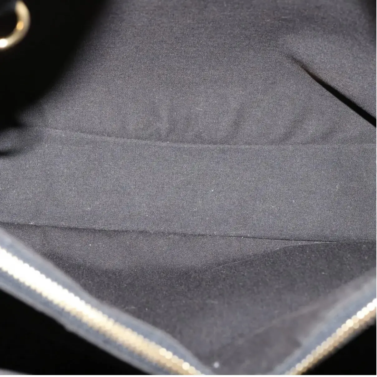 Mandara leather handbag Louis Vuitton