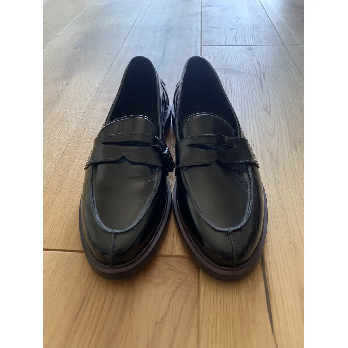 Buy Massimo Dutti Leather flats online