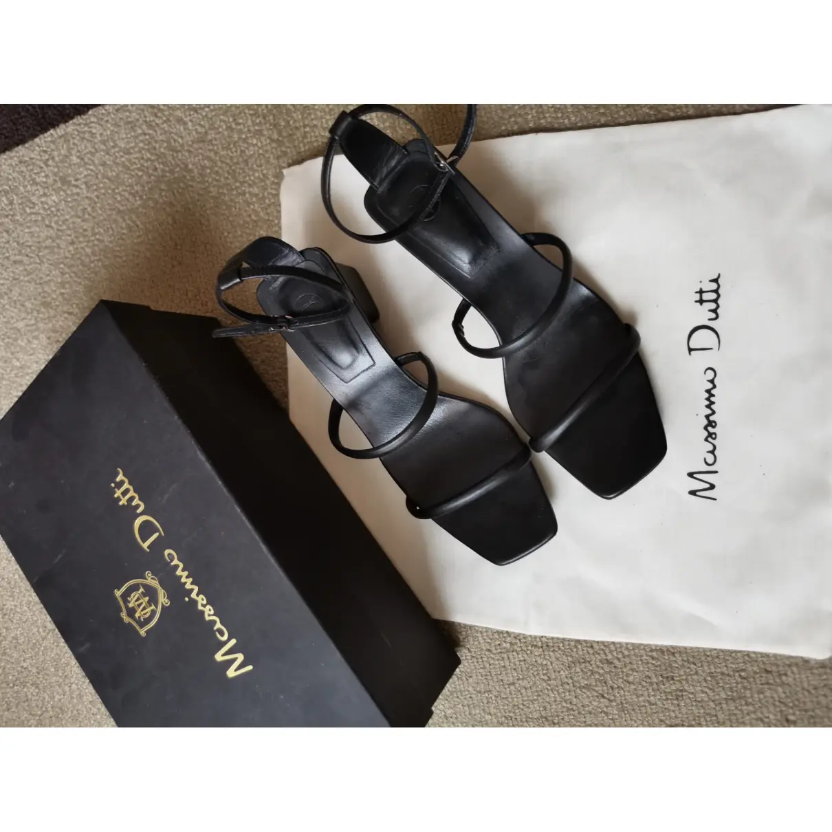 Buy Massimo Dutti Leather sandal online