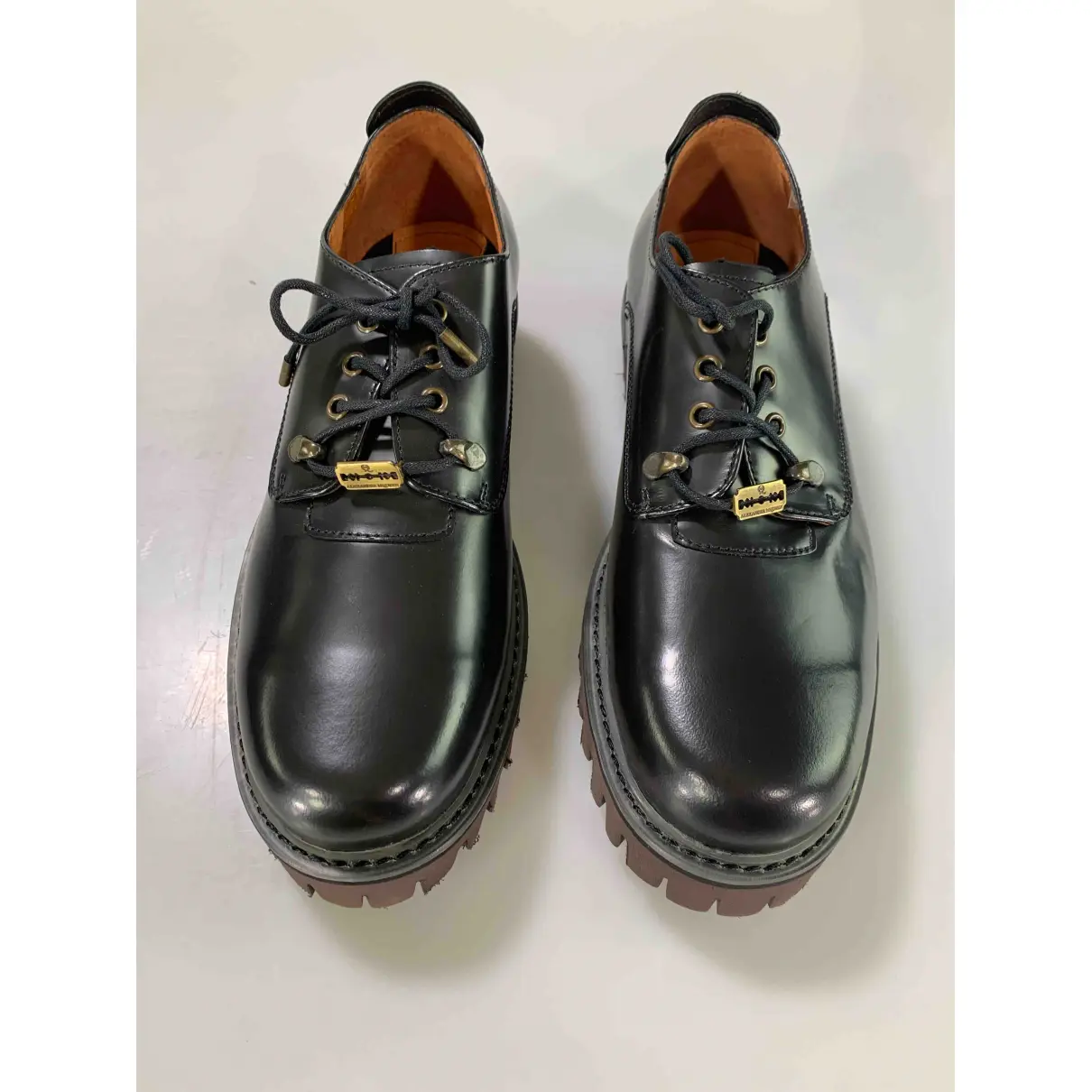 Leather lace ups Mcq