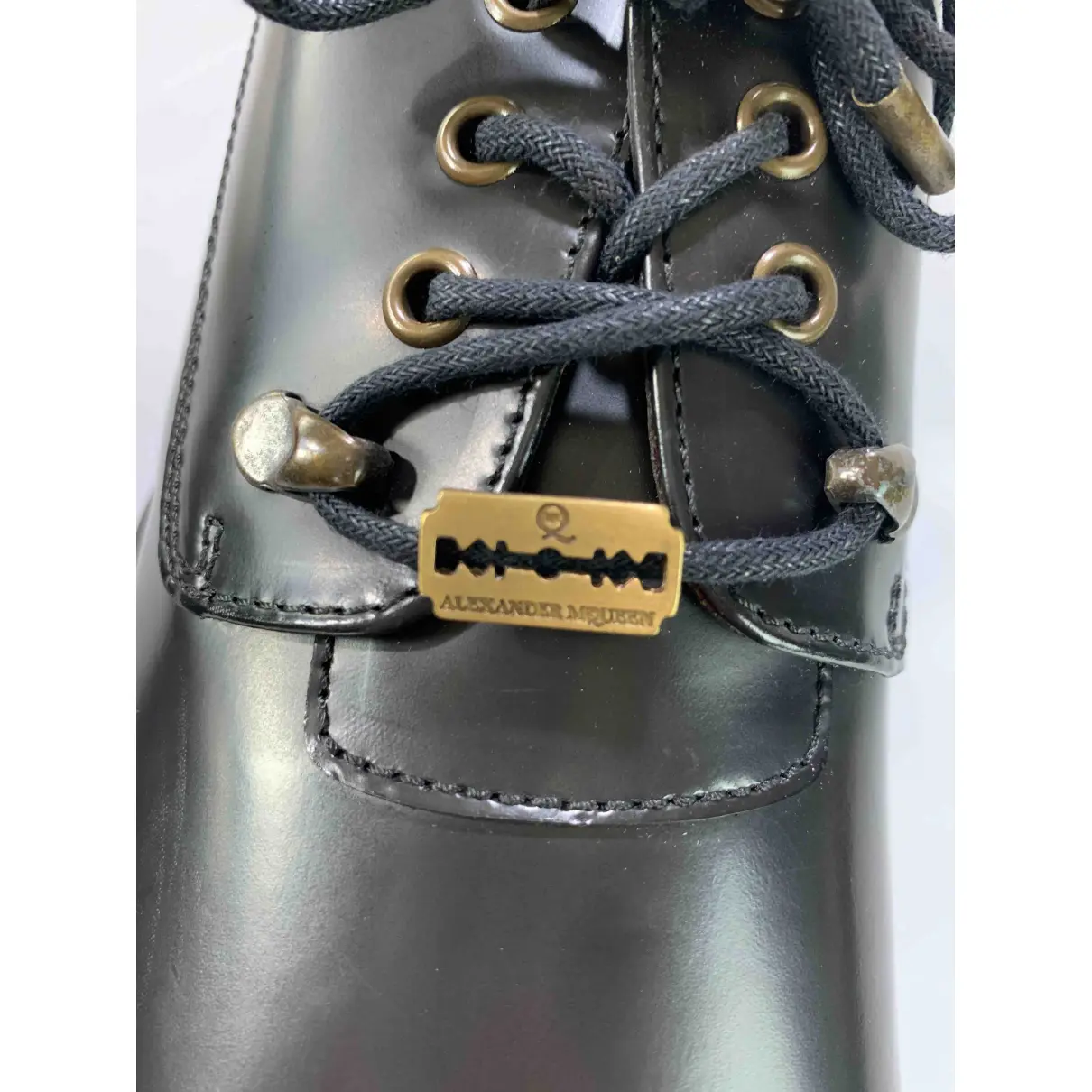 Leather lace ups Mcq