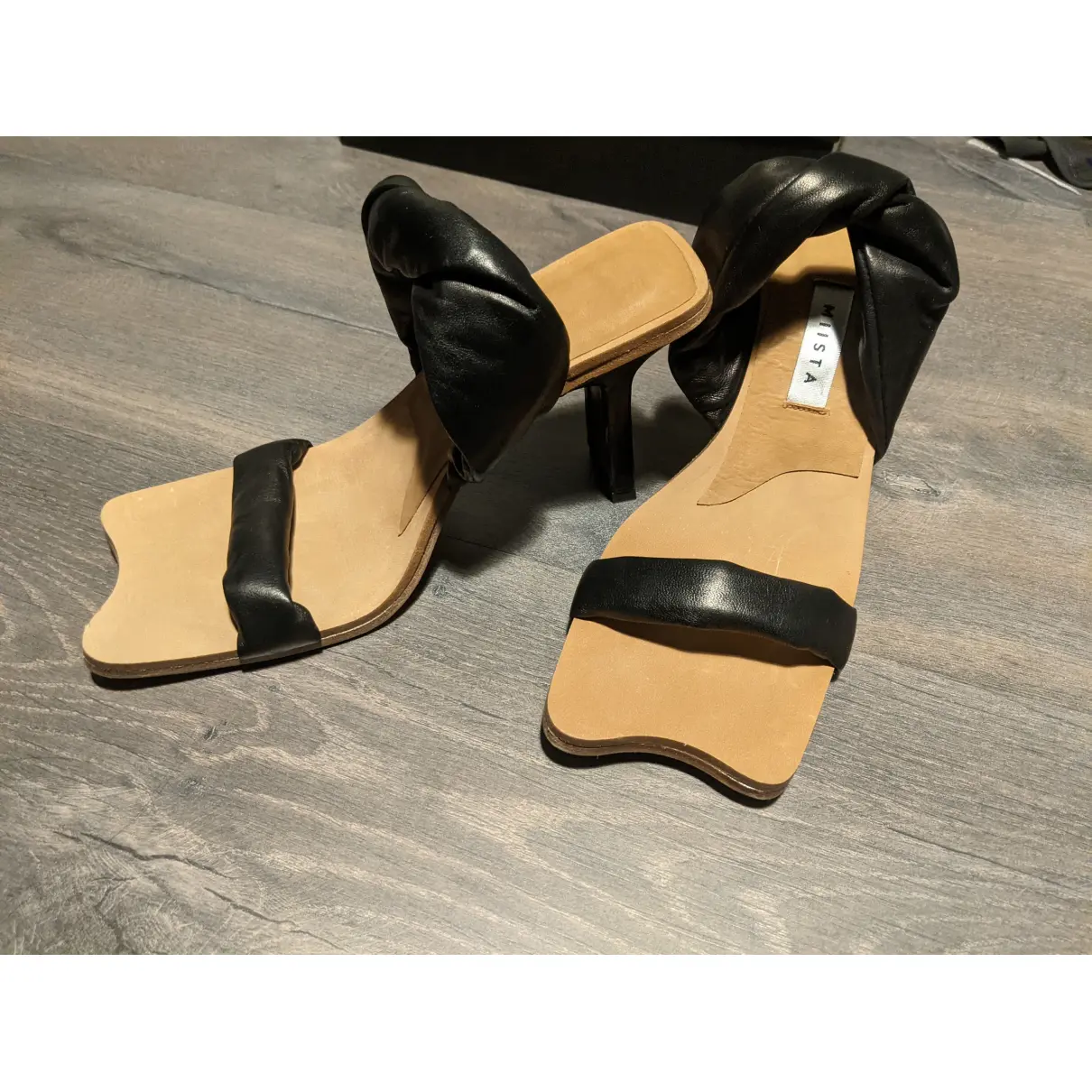 Leather sandal Miista