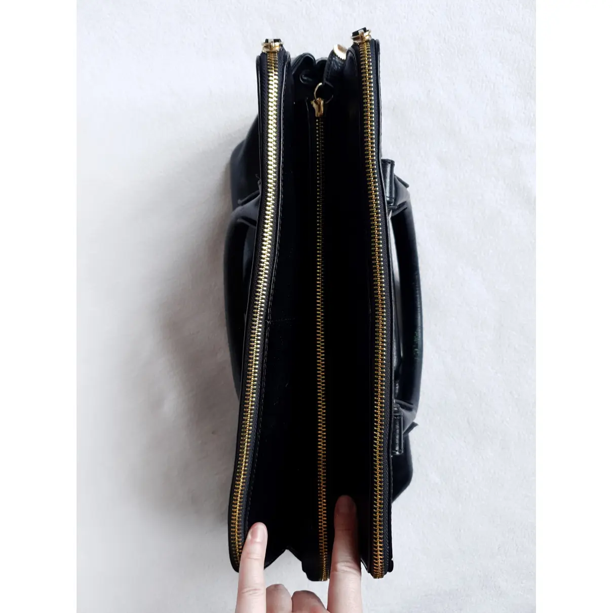 Buy Modalu Leather handbag online