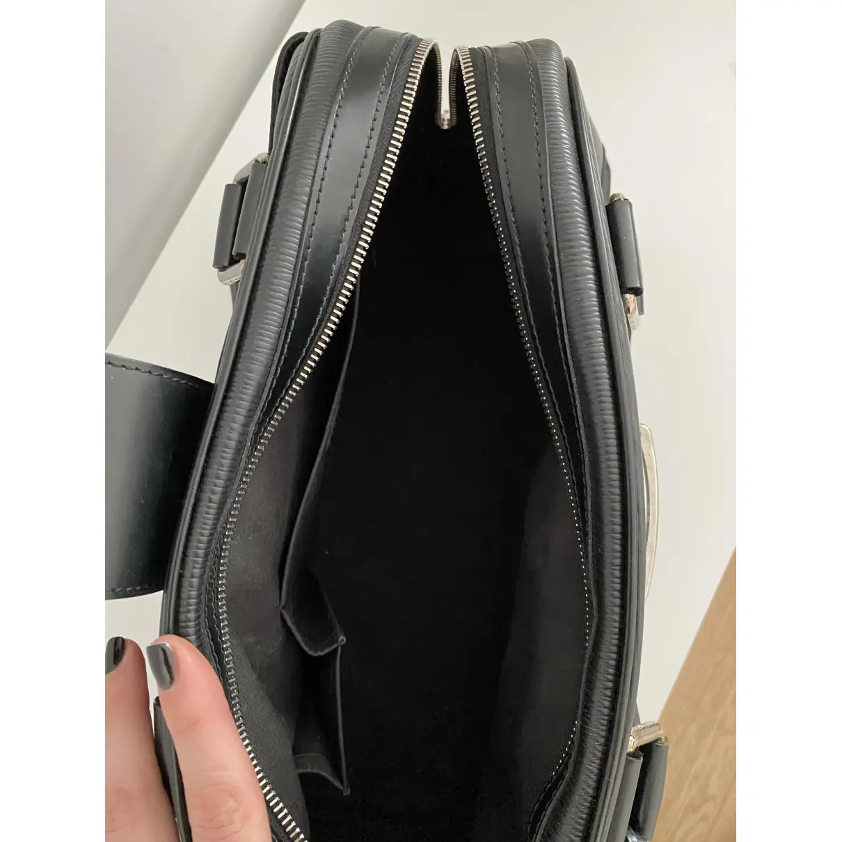 Montaigne leather handbag Louis Vuitton