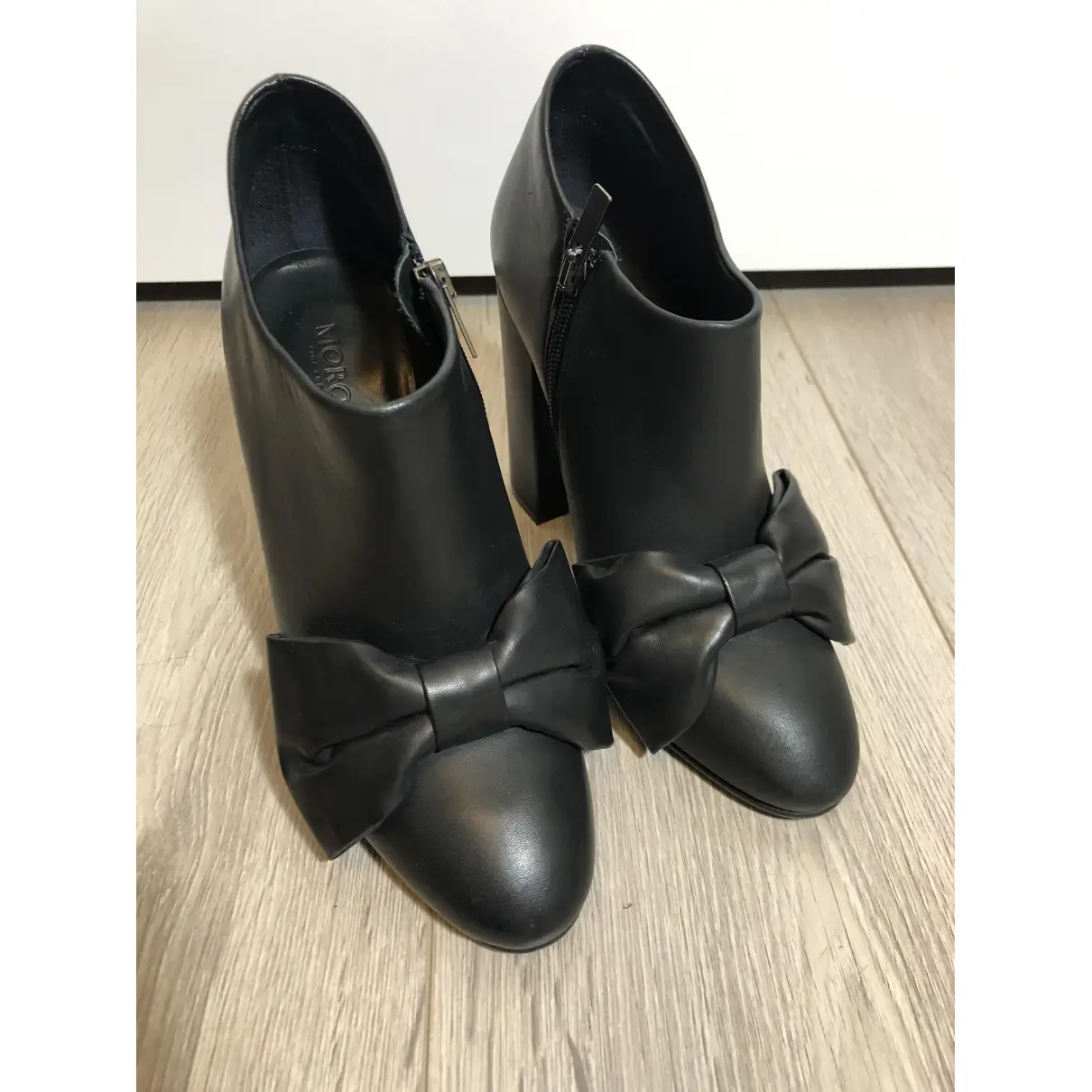 Buy Morobé Leather ankle boots online