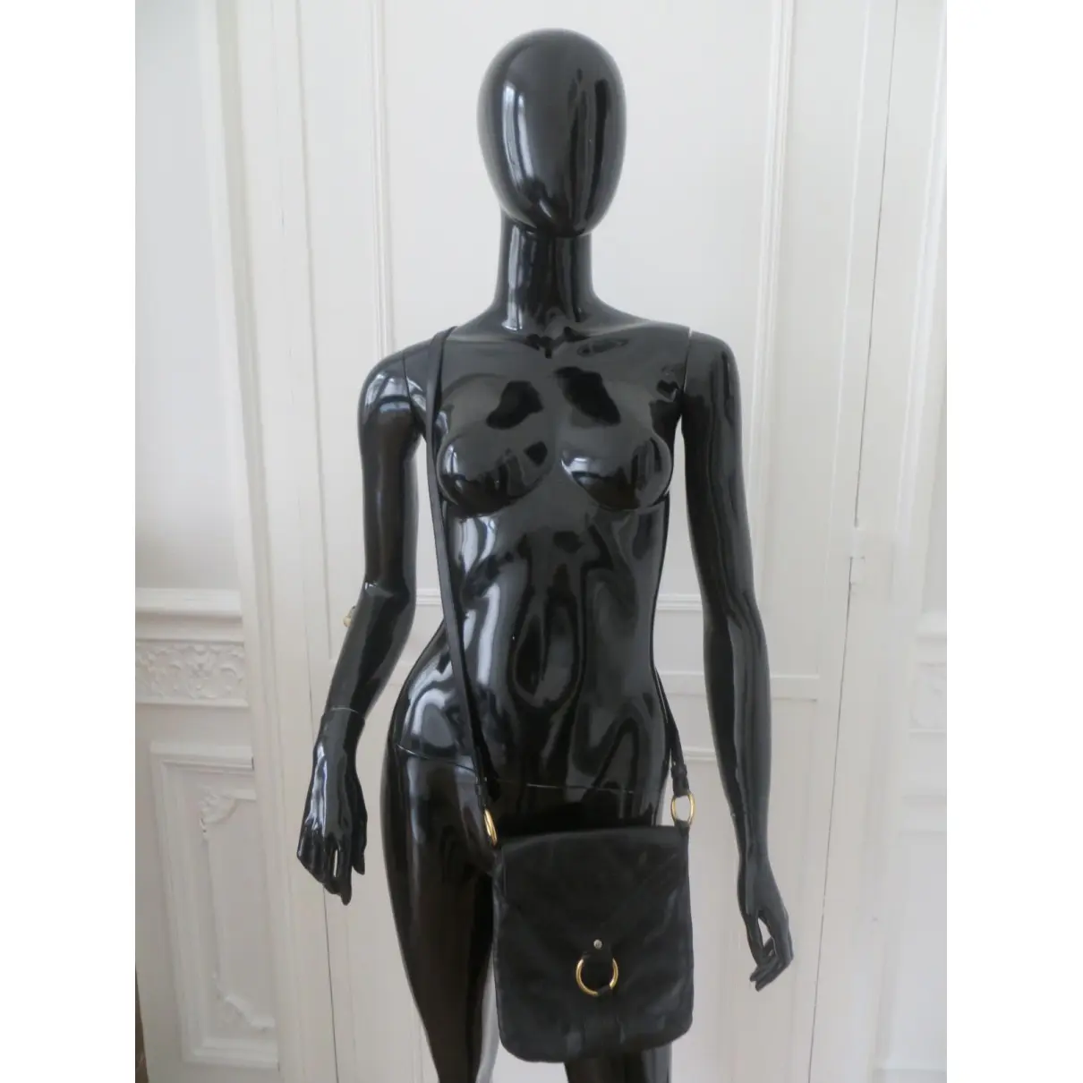 Muse leather crossbody bag Yves Saint Laurent - Vintage